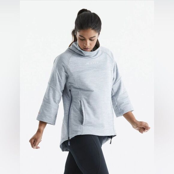 OROS Astra Funnel Neck Solarcore Insulated Pullover in Titanium Heather - Picture 1 of 16